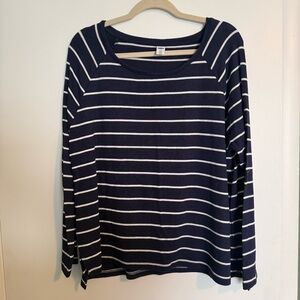 OLD NAVY NAVY STRIPED LONG SLEEVE TOP PETITE